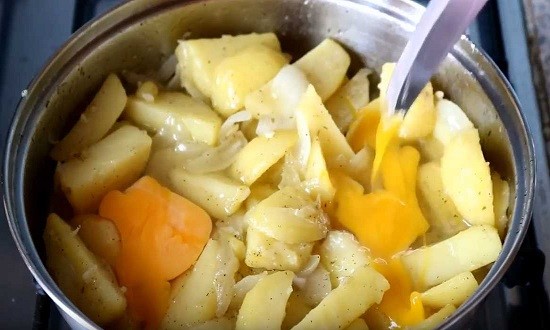 Что можно приготовить из картошки на сковороде
