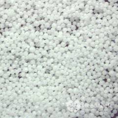 Карбамид — белое мелкокристаллическое вещество