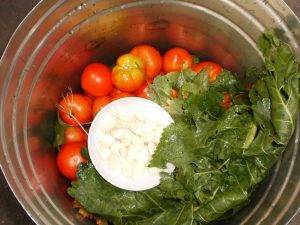 Малосольные помидоры рецепт быстрого приготовления в кастрюле
