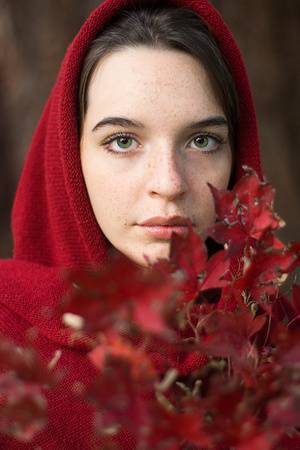 Осенний портрет девушки фото
