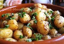 Как приготовить молодую картошку